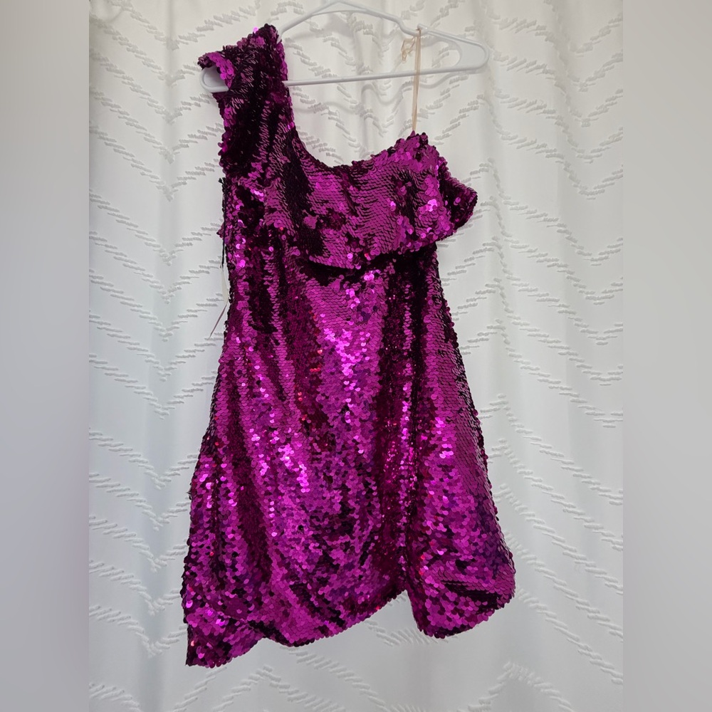 Leith Fuchsia Sequin One-Shoulder Dress - Picture 4 of 4